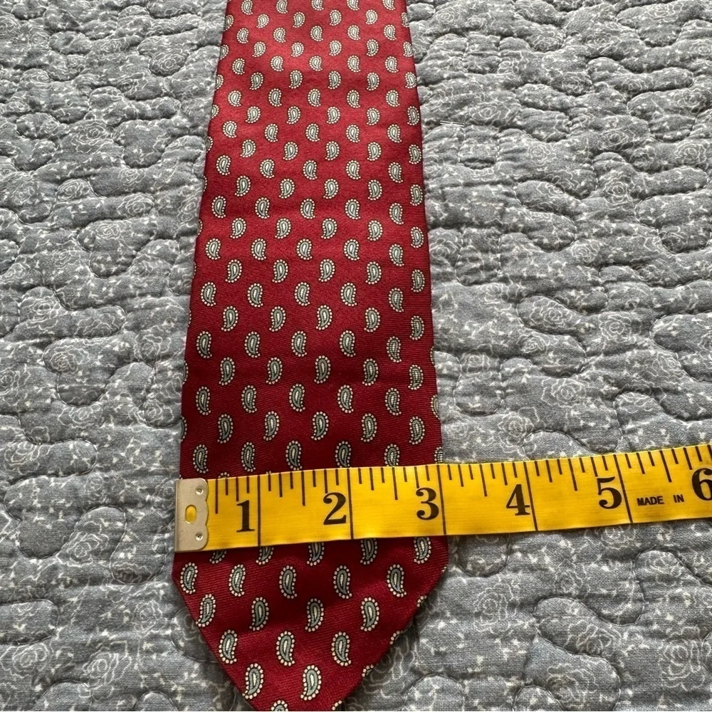 Brooks Brothers Makers Tie Vintage Red Gray Cream 57” x 3”